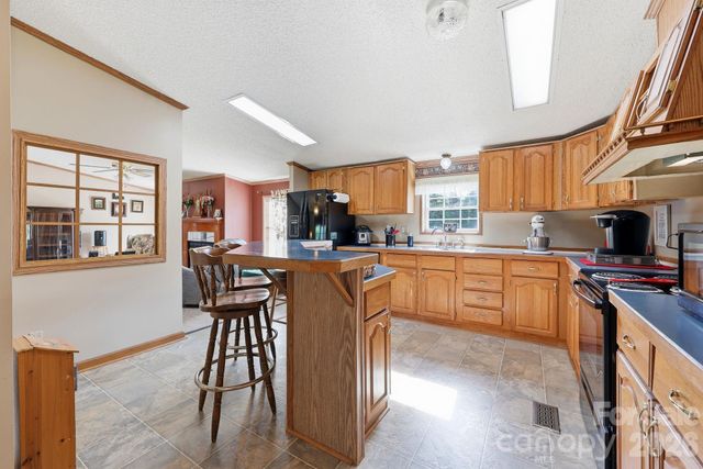 165 Grand Oaks Drive, Rockwell, NC 28138