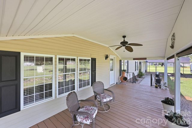 165 Grand Oaks Drive, Rockwell, NC 28138