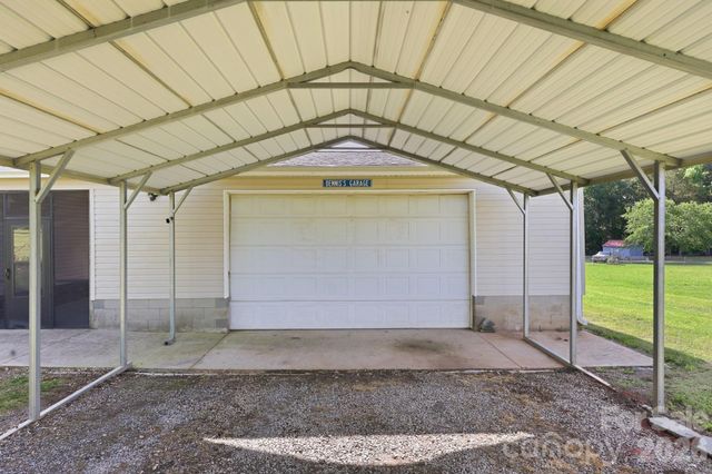 165 Grand Oaks Drive, Rockwell, NC 28138