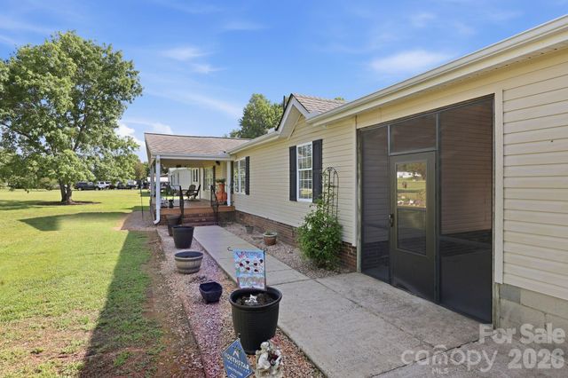 165 Grand Oaks Drive, Rockwell, NC 28138