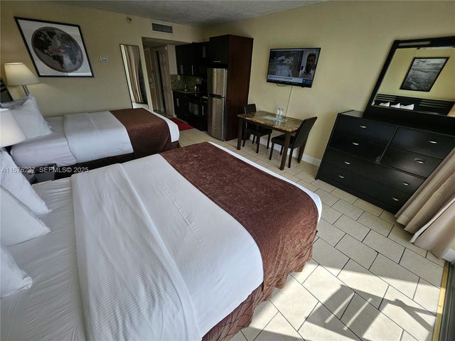 19201 Collins Avenue 237, Sunny Isles Beach, FL 33160