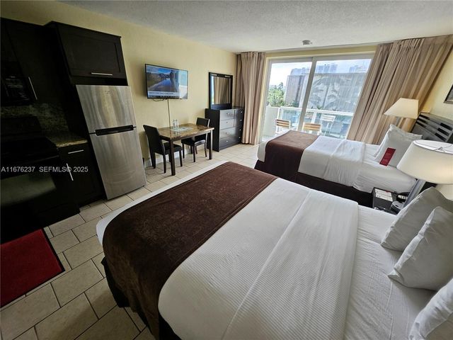 19201 Collins Avenue 237, Sunny Isles Beach, FL 33160