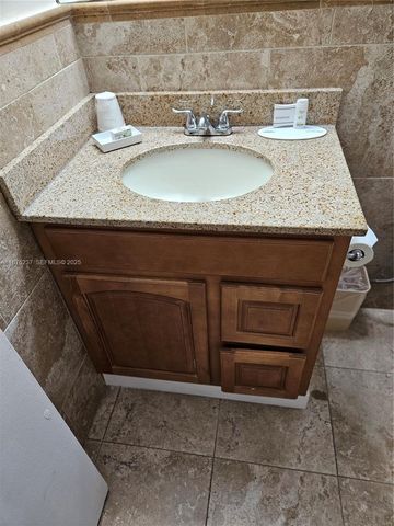 19201 Collins Avenue 237, Sunny Isles Beach, FL 33160