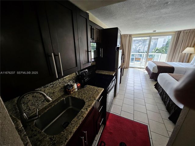 19201 Collins Avenue 237, Sunny Isles Beach, FL 33160