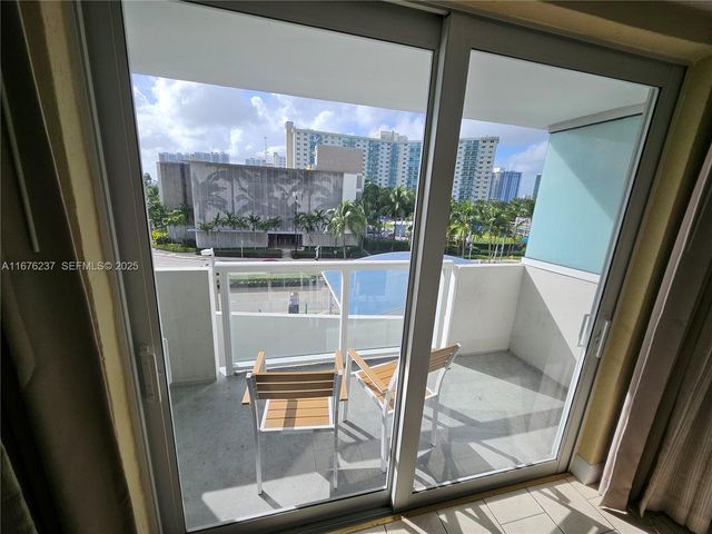 19201 Collins Avenue 237, Sunny Isles Beach, FL 33160