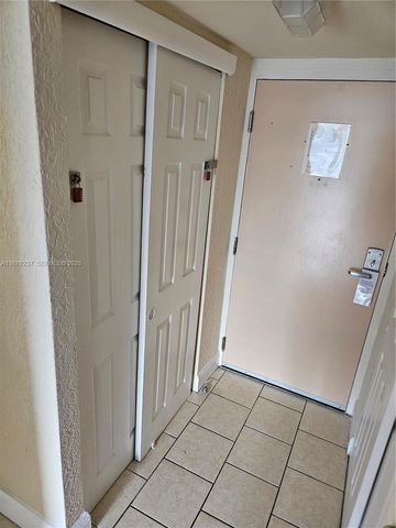 19201 Collins Avenue 237, Sunny Isles Beach, FL 33160