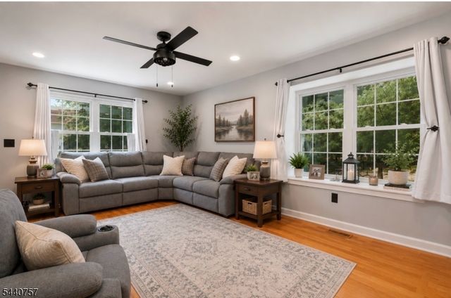 401 Wedgewood Cir, Raritan Twp., NJ 08822