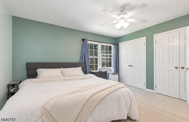 401 Wedgewood Cir, Raritan Twp., NJ 08822