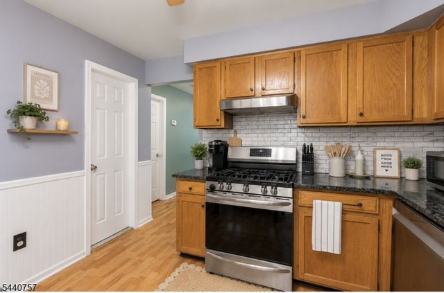 401 Wedgewood Cir, Raritan Twp., NJ 08822