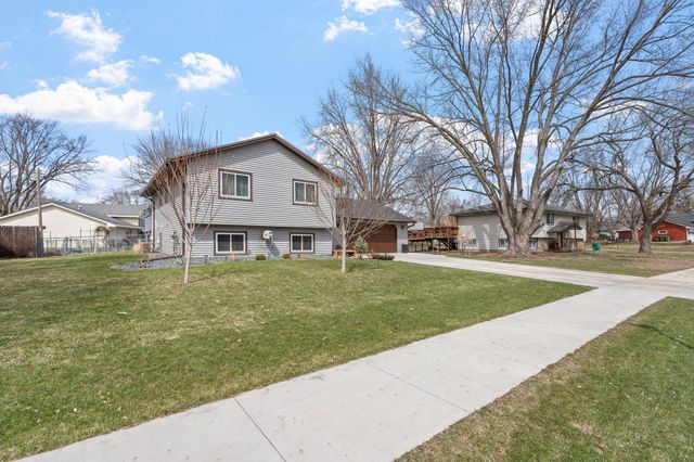 409 83rd Avenue NE, Spring Lake Park, MN 55432