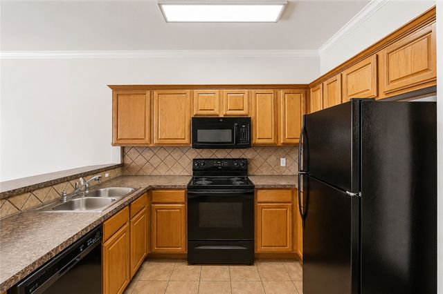1001 Krenek Tap Road 1404, College Station, TX 77840