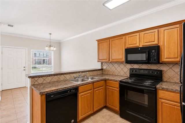 1001 Krenek Tap Road 1404, College Station, TX 77840