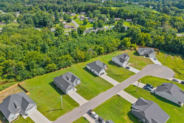 1031 Northside Dr, Dickson, TN 37055