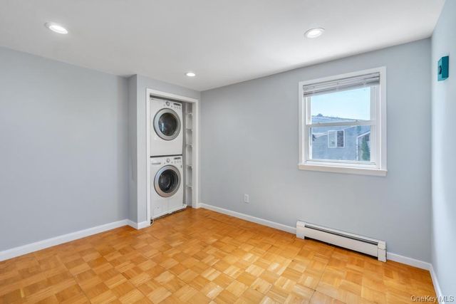 7 Swan Lane, Levittown, NY 11756