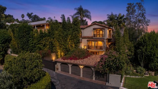 3249 Bennett Drive, Los Angeles, CA 90068