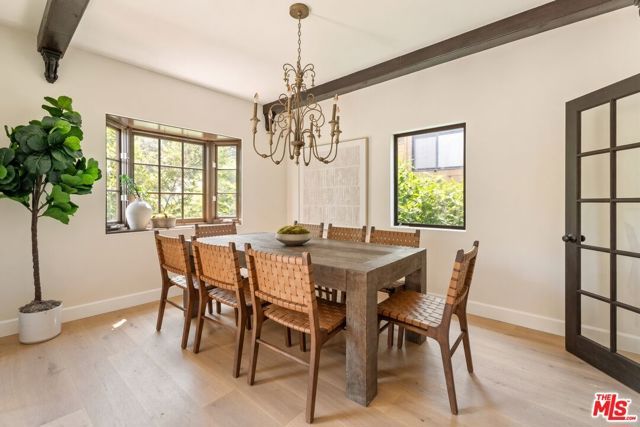 3249 Bennett Drive, Los Angeles, CA 90068