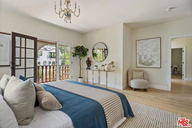3249 Bennett Drive, Los Angeles, CA 90068