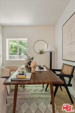 3249 Bennett Drive, Los Angeles, CA 90068