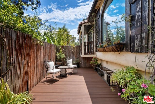 3249 Bennett Drive, Los Angeles, CA 90068