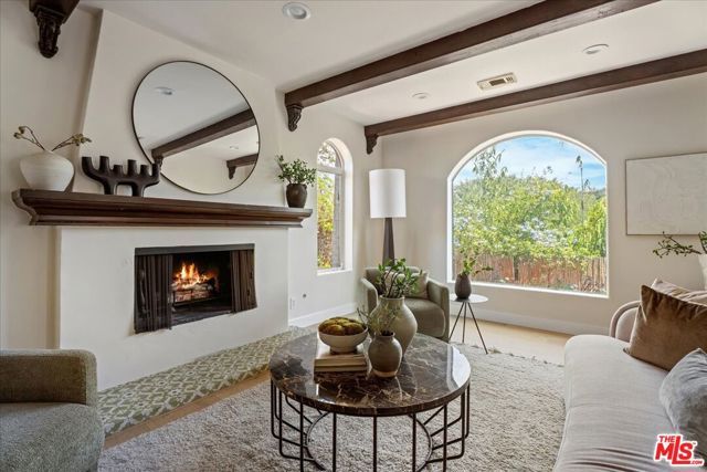 3249 Bennett Drive, Los Angeles, CA 90068