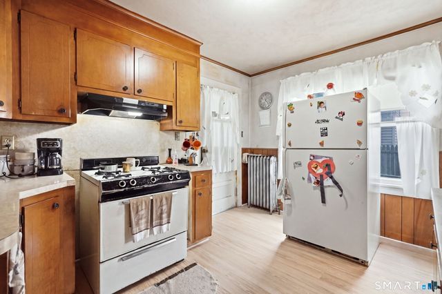 44 Sisson Street, East Hartford, CT 06118