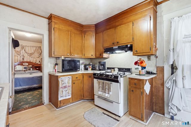 44 Sisson Street, East Hartford, CT 06118