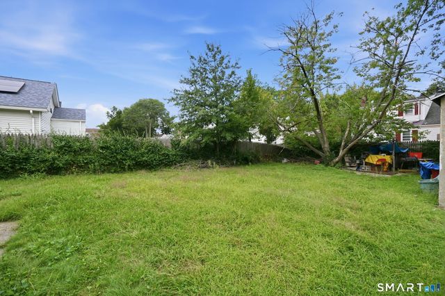 44 Sisson Street, East Hartford, CT 06118