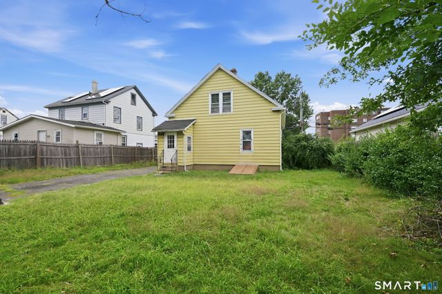 44 Sisson Street, East Hartford, CT 06118