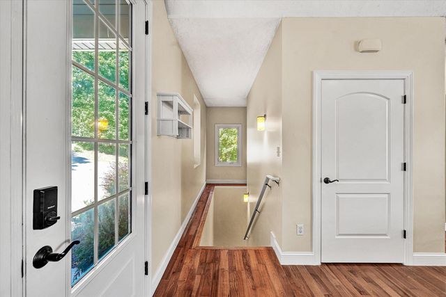 335 Lakecrest DR, Hardy, VA 24101