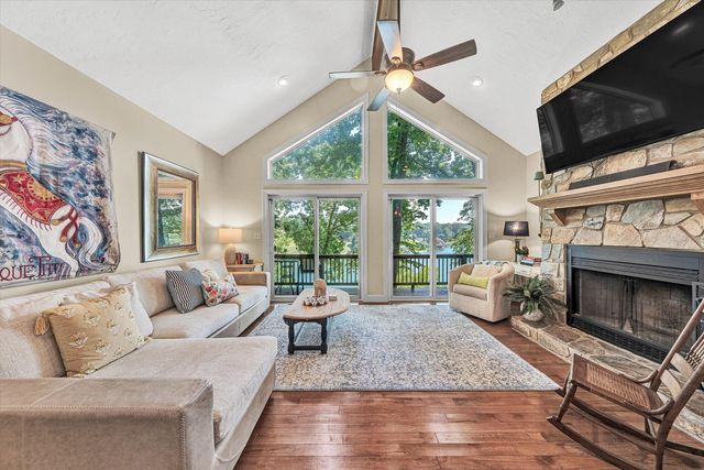 335 Lakecrest DR, Hardy, VA 24101