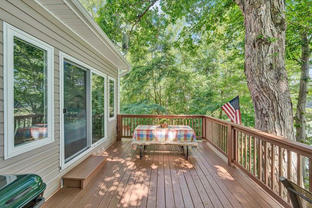 335 Lakecrest DR, Hardy, VA 24101