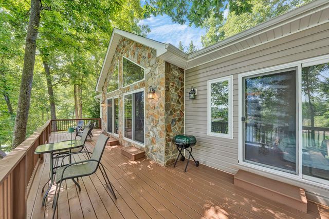 335 Lakecrest DR, Hardy, VA 24101