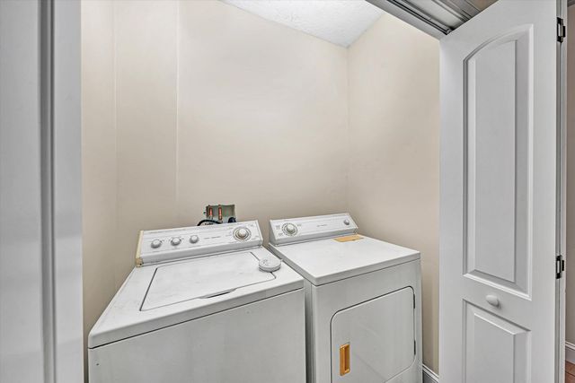 335 Lakecrest DR, Hardy, VA 24101