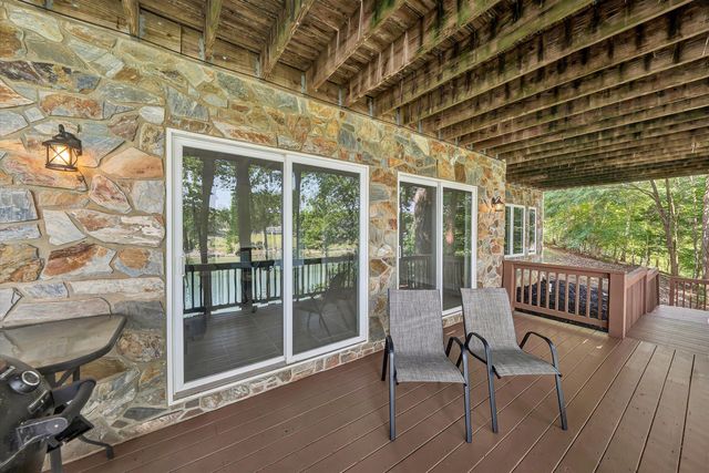 335 Lakecrest DR, Hardy, VA 24101