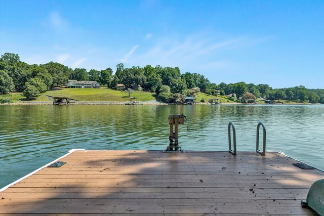 335 Lakecrest DR, Hardy, VA 24101