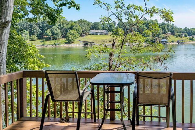 335 Lakecrest DR, Hardy, VA 24101