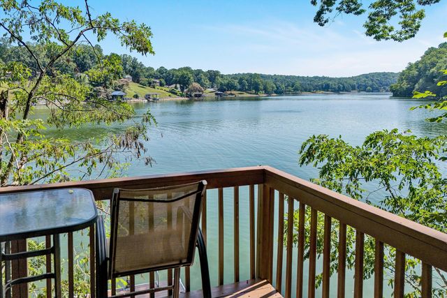 335 Lakecrest DR, Hardy, VA 24101