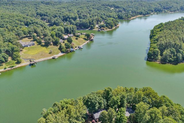 335 Lakecrest DR, Hardy, VA 24101