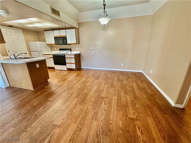 3550 Bay Sands Drive 2097, Laughlin, NV 89029