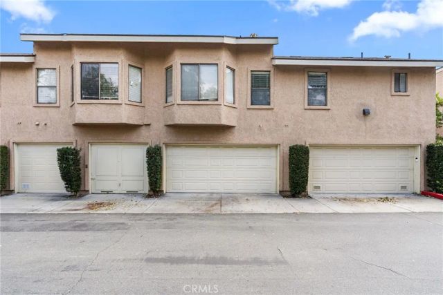 5722 E Stillwater 94, Orange, CA 92869