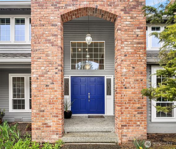 2122 221st Place NE, Sammamish, WA 98074