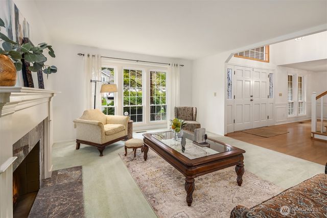 2122 221st Place NE, Sammamish, WA 98074