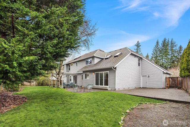 2122 221st Place NE, Sammamish, WA 98074