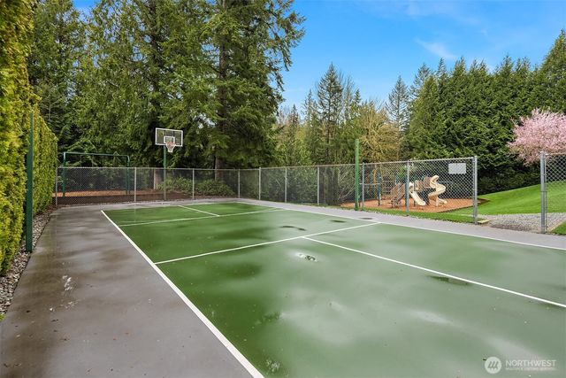 2122 221st Place NE, Sammamish, WA 98074