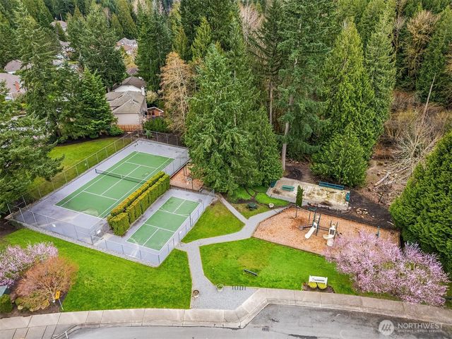 2122 221st Place NE, Sammamish, WA 98074