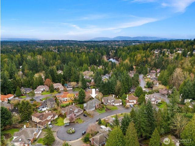 2122 221st Place NE, Sammamish, WA 98074