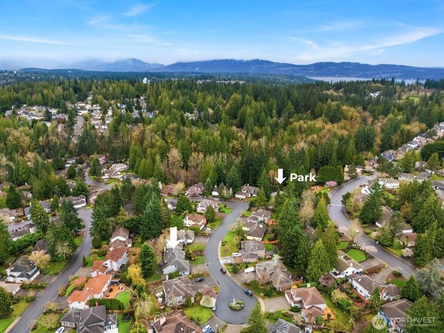 2122 221st Place NE, Sammamish, WA 98074