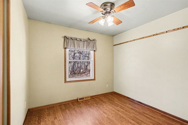 320 S Sunset Street, Plainwell, MI 49080