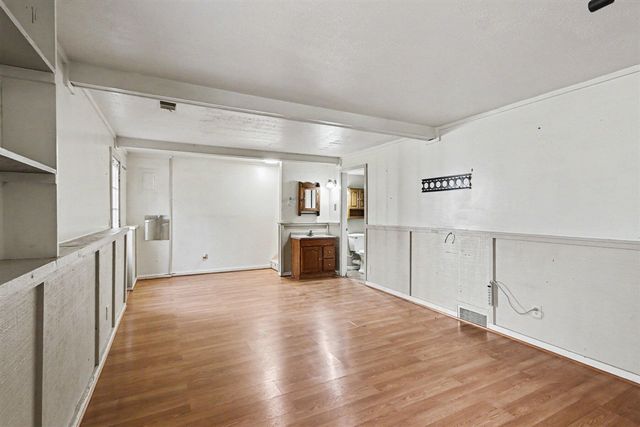 320 S Sunset Street, Plainwell, MI 49080