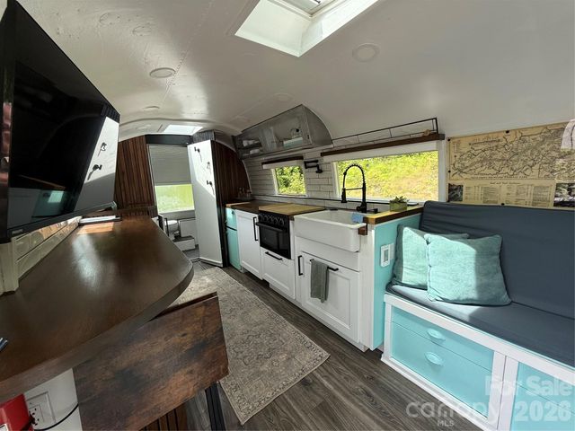 1458 Riverview Road 1, Burnsville, NC 28714